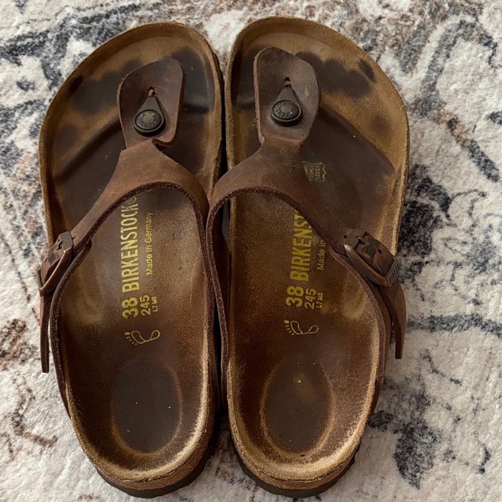 Birkenstock Gizeh Thong Sandals in Habana Leather